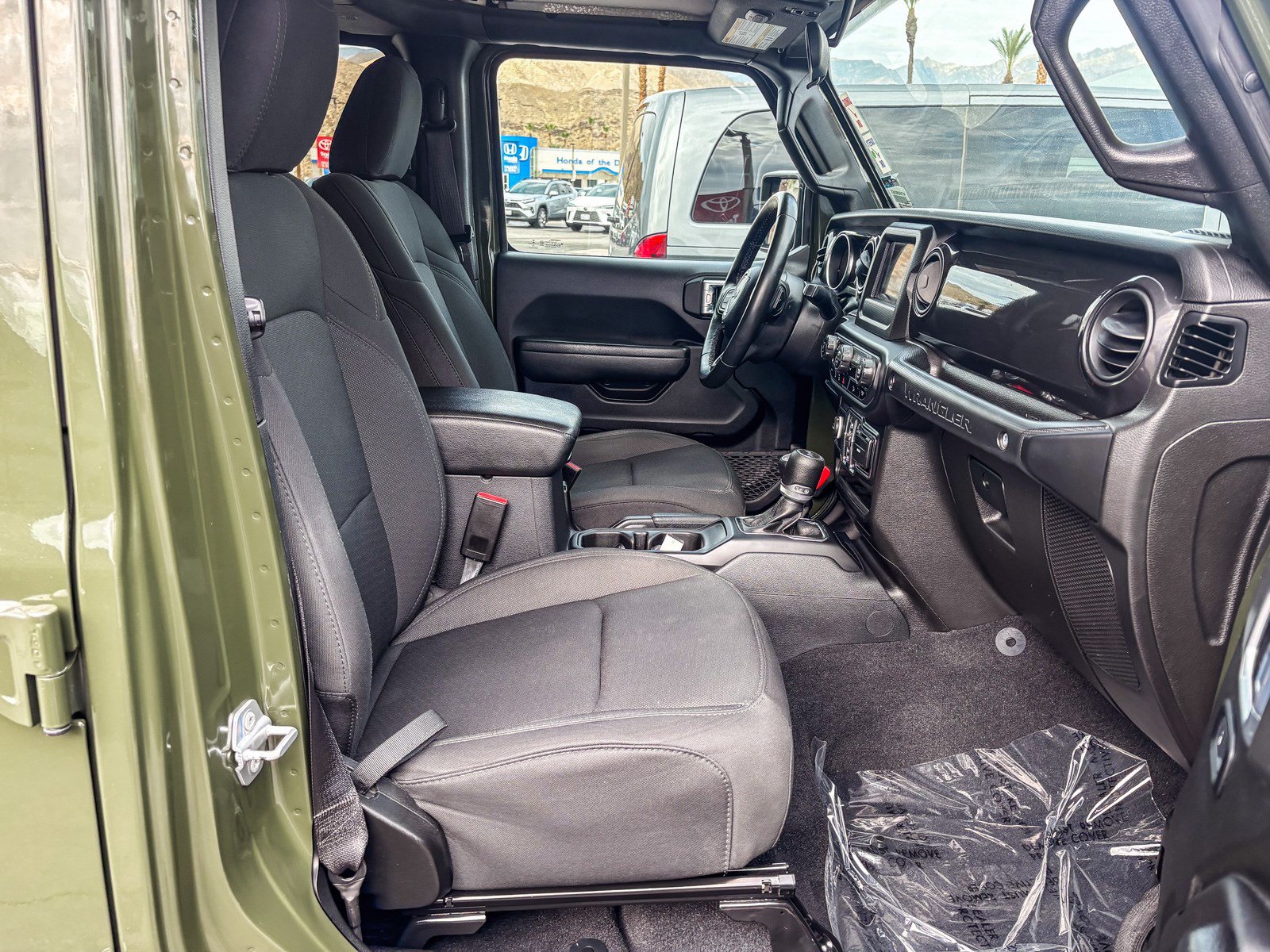 Used 2021 Jeep Wrangler Unlimited Sport AWD/4WD image 19
