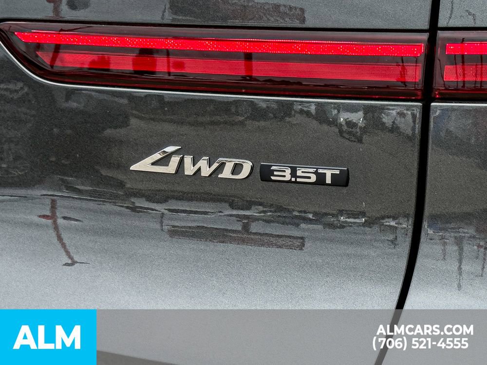 Used 2024 Genesis GV70 3.5T Sport w/ Sport Prestige Package AWD/4WD image 18