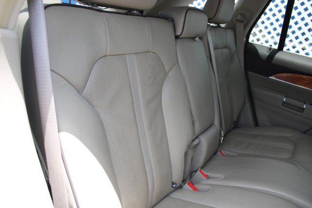Used 2015 Lincoln MKX FWD w/ Equipment Group 102A image 13