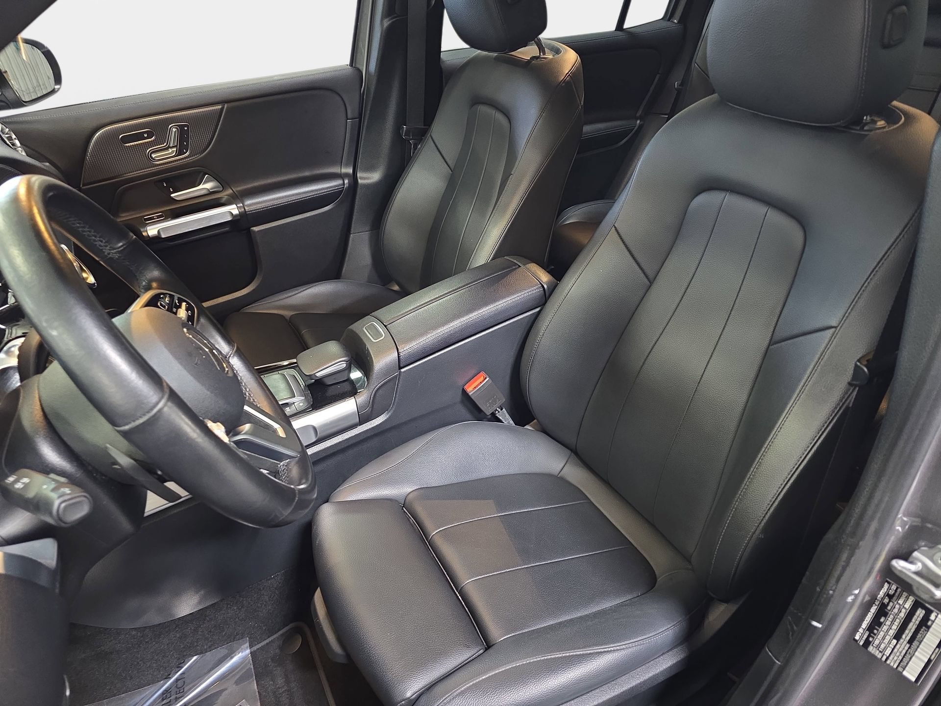 Used 2021 Mercedes-Benz GLB 250 image 15