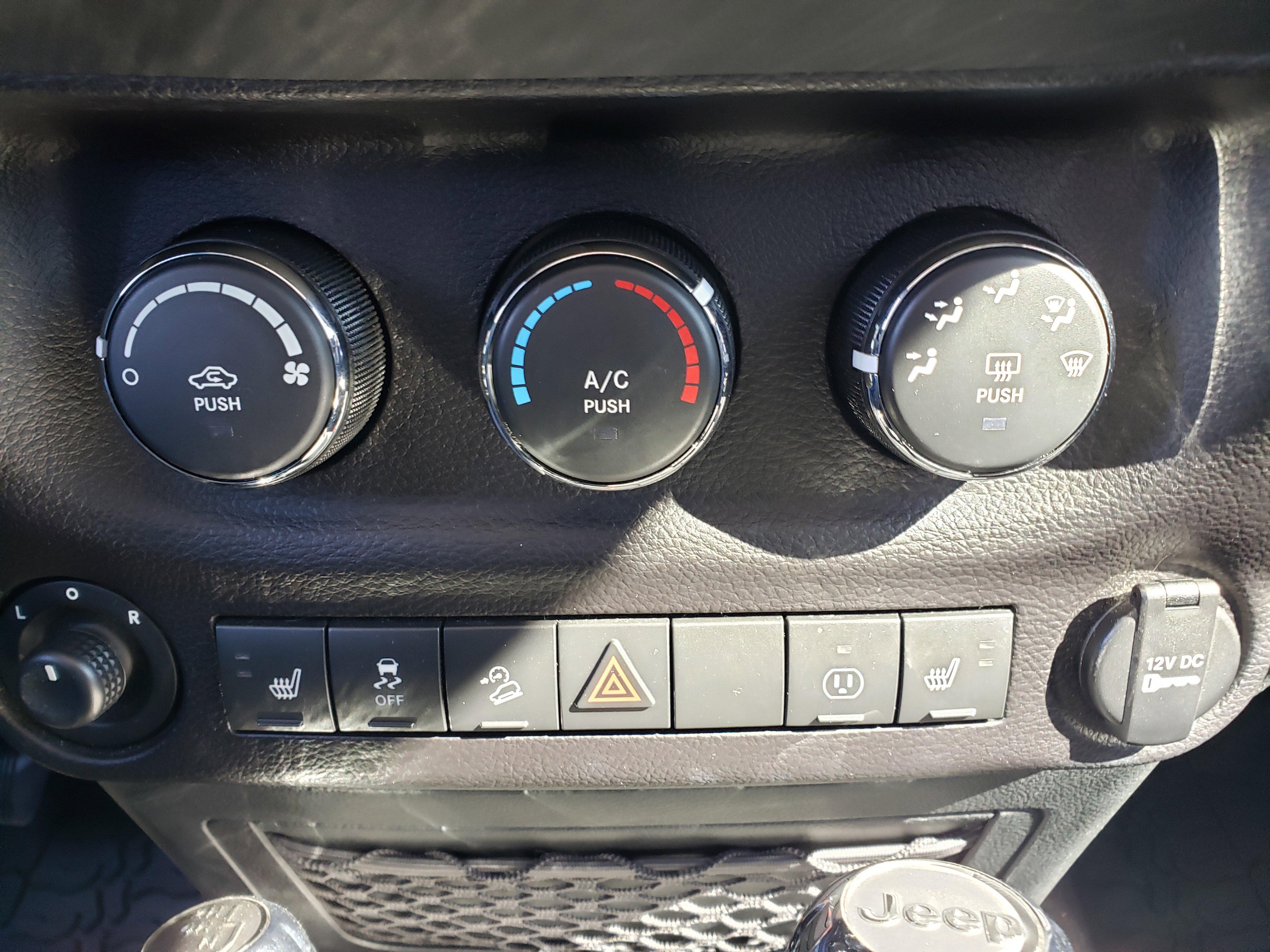 Used 2018 Jeep Wrangler Unlimited Sport image 24