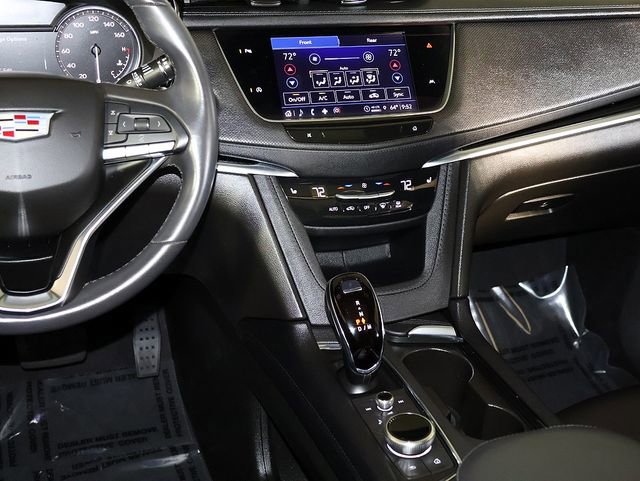 Used 2024 Cadillac XT6 Luxury AWD/4WD image 17