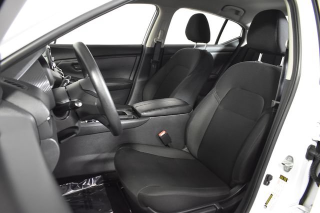 Used 2025 Nissan Sentra S FWD image 9