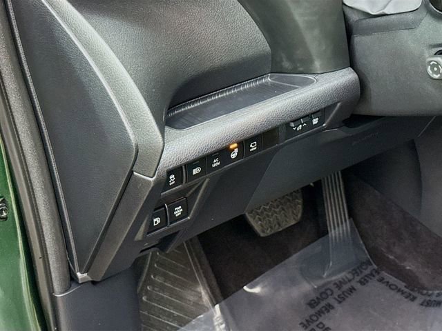 Used 2025 Toyota Sienna Platinum AWD/4WD image 10