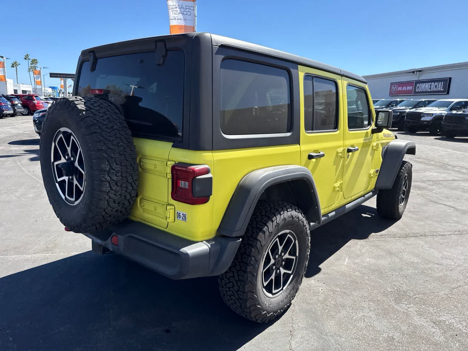 Used 2024 Jeep Wrangler Unlimited Rubicon AWD/4WD image 15