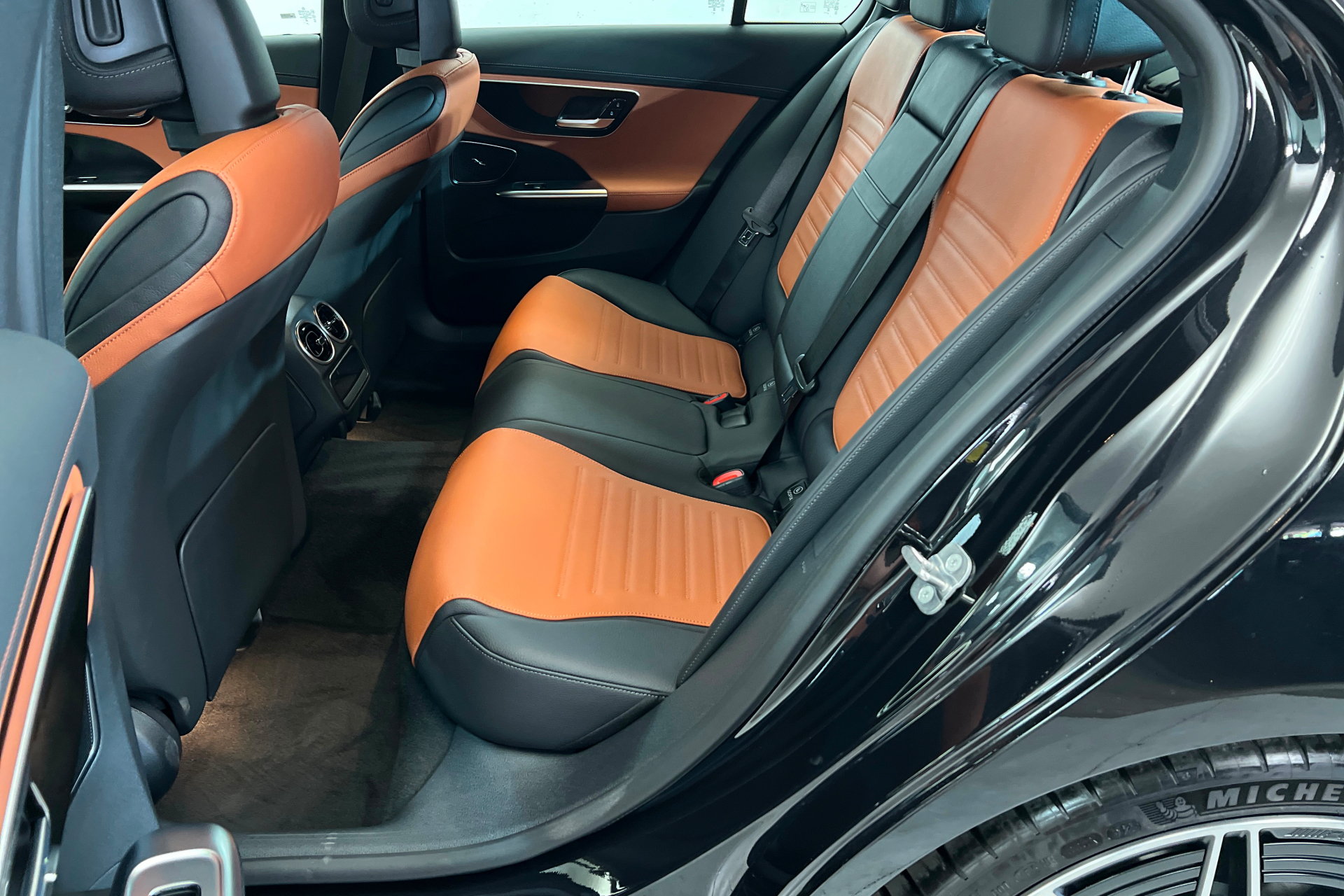 New 2026 Mercedes-Benz C 43 AMG 4MATIC Sedan image 21