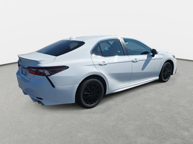 Used 2023 Toyota Camry SE image 5