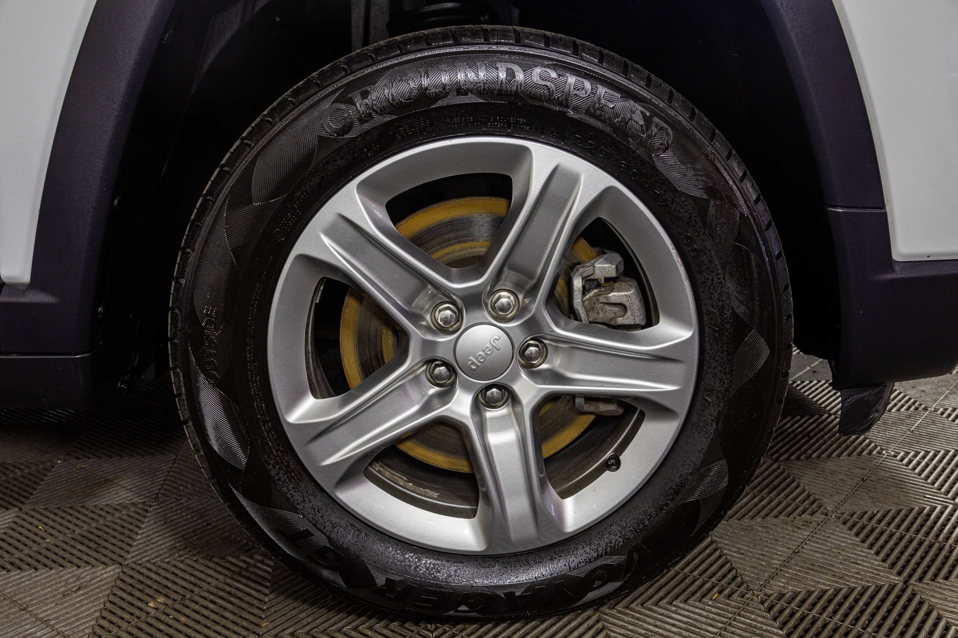 Used 2023 Jeep Compass Latitude image 49