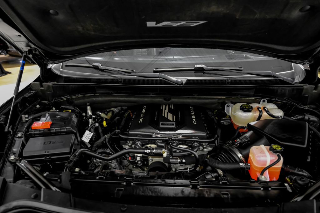 Used 2024 Cadillac Escalade V w/ LPO, ONYX Package image 50