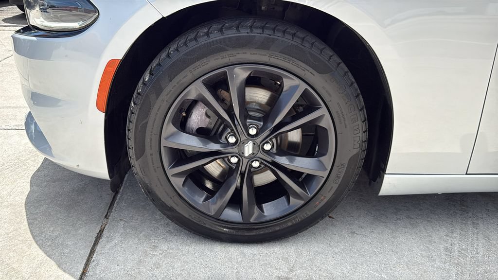 Used 2020 Dodge Charger SXT w/ Blacktop Package AWD/4WD image 17