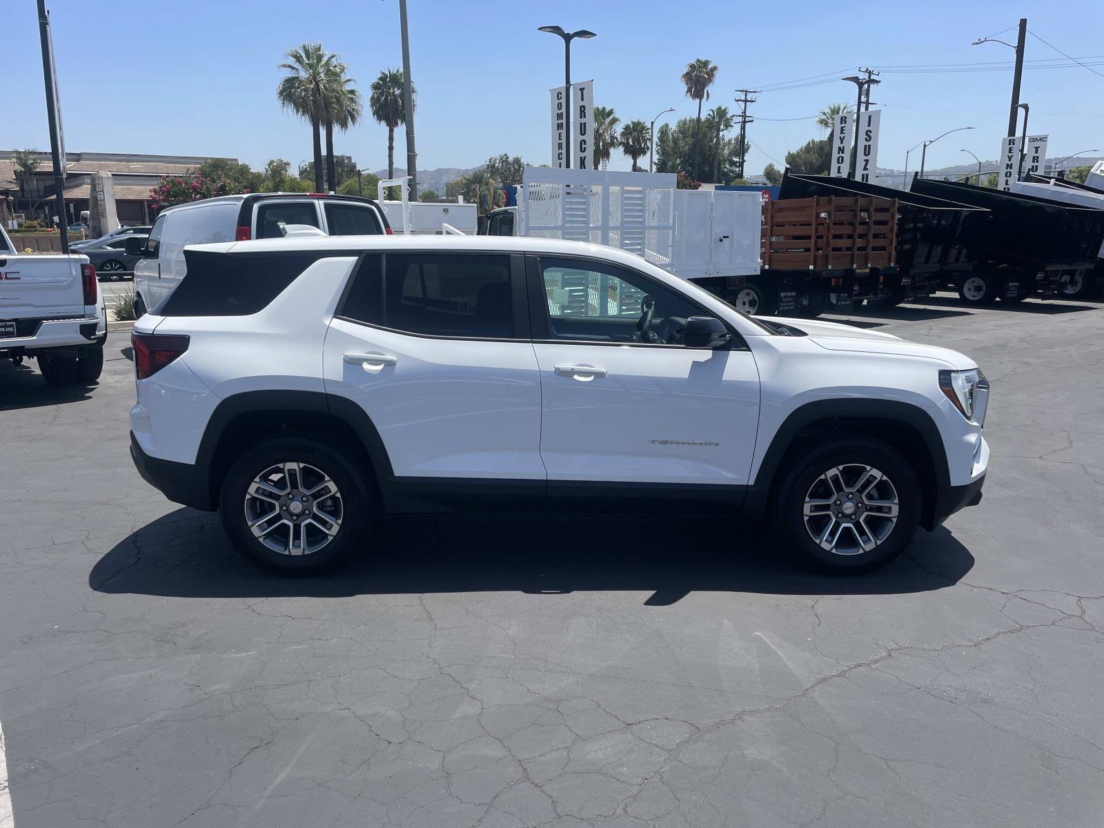 New 2027 GMC Terrain Elevation AWD/4WD image 4