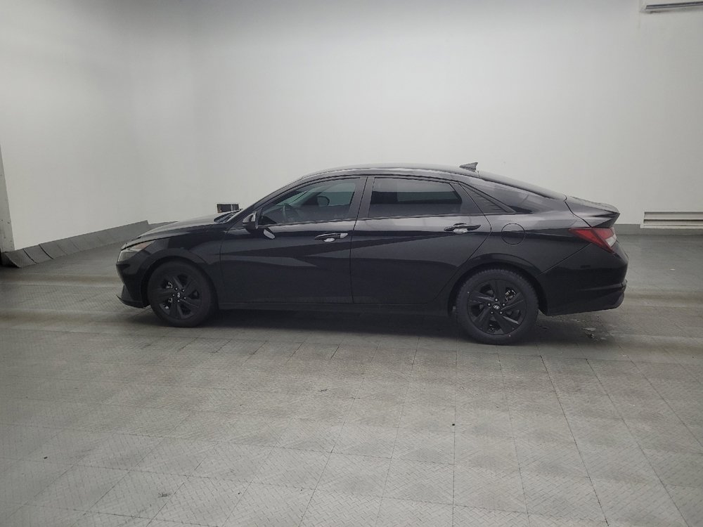 Used 2021 Hyundai Elantra SEL w/ Convenience Package FWD image 3