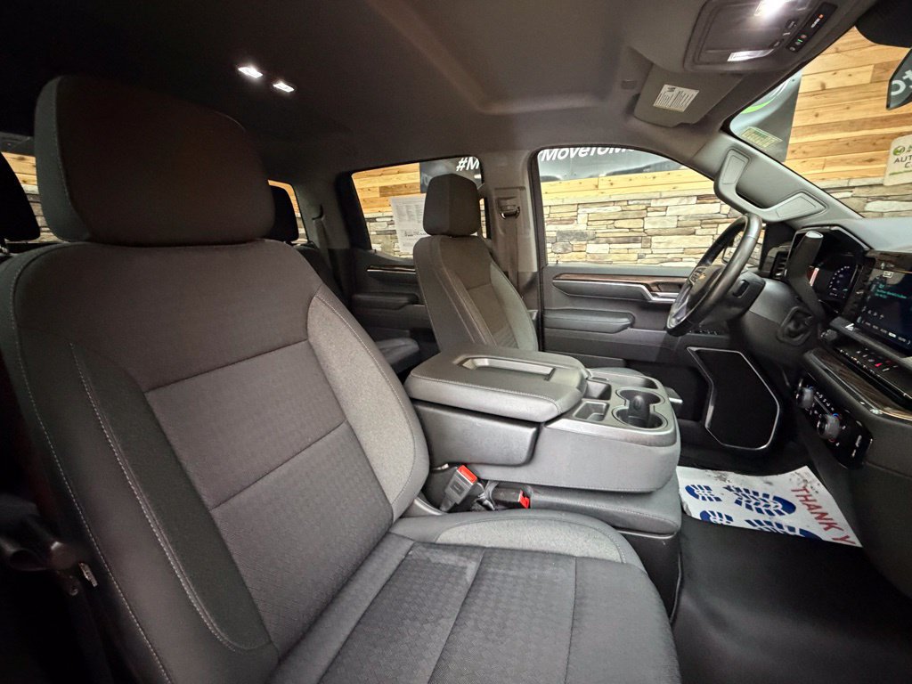 Used 2023 Chevrolet Silverado 1500 LT AWD/4WD image 15