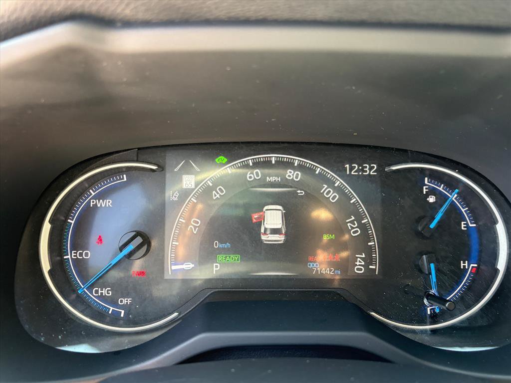 Used 2023 Toyota RAV4 XLE Premium AWD/4WD image 9