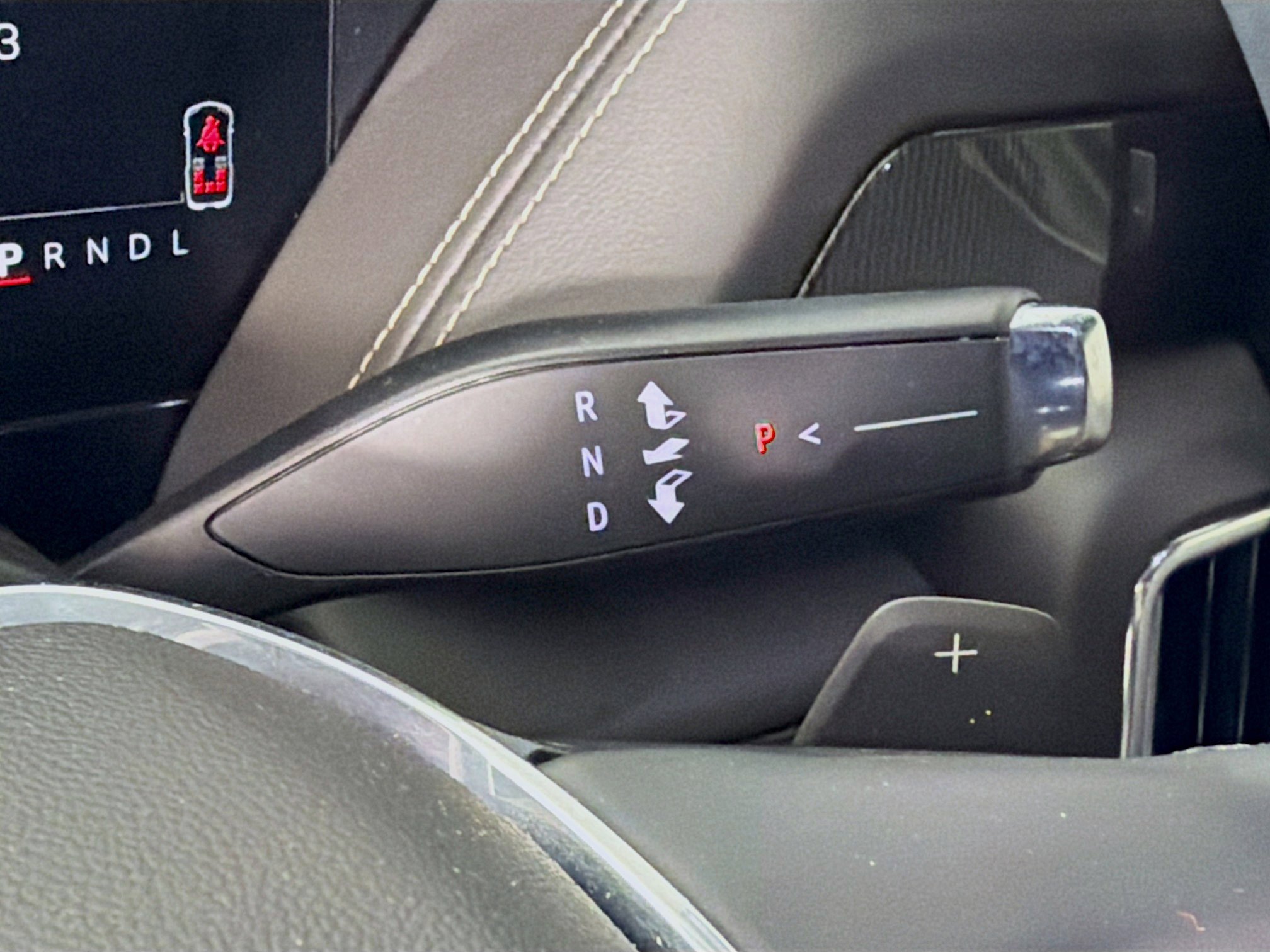 Used 2025 GMC Yukon XL Elevation image 18