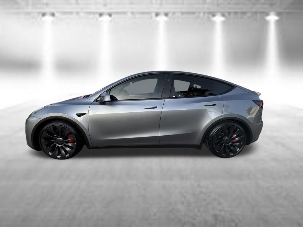 Used 2024 Tesla Model Y Performance AWD/4WD image 7
