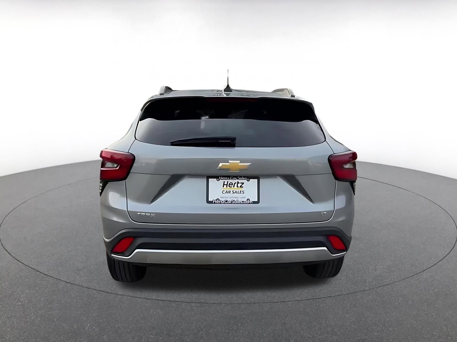 Used 2025 Chevrolet Trax LT image 12