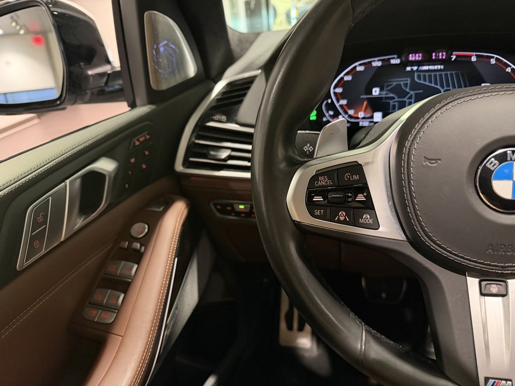 Used 2020 BMW X7 M50i image 13