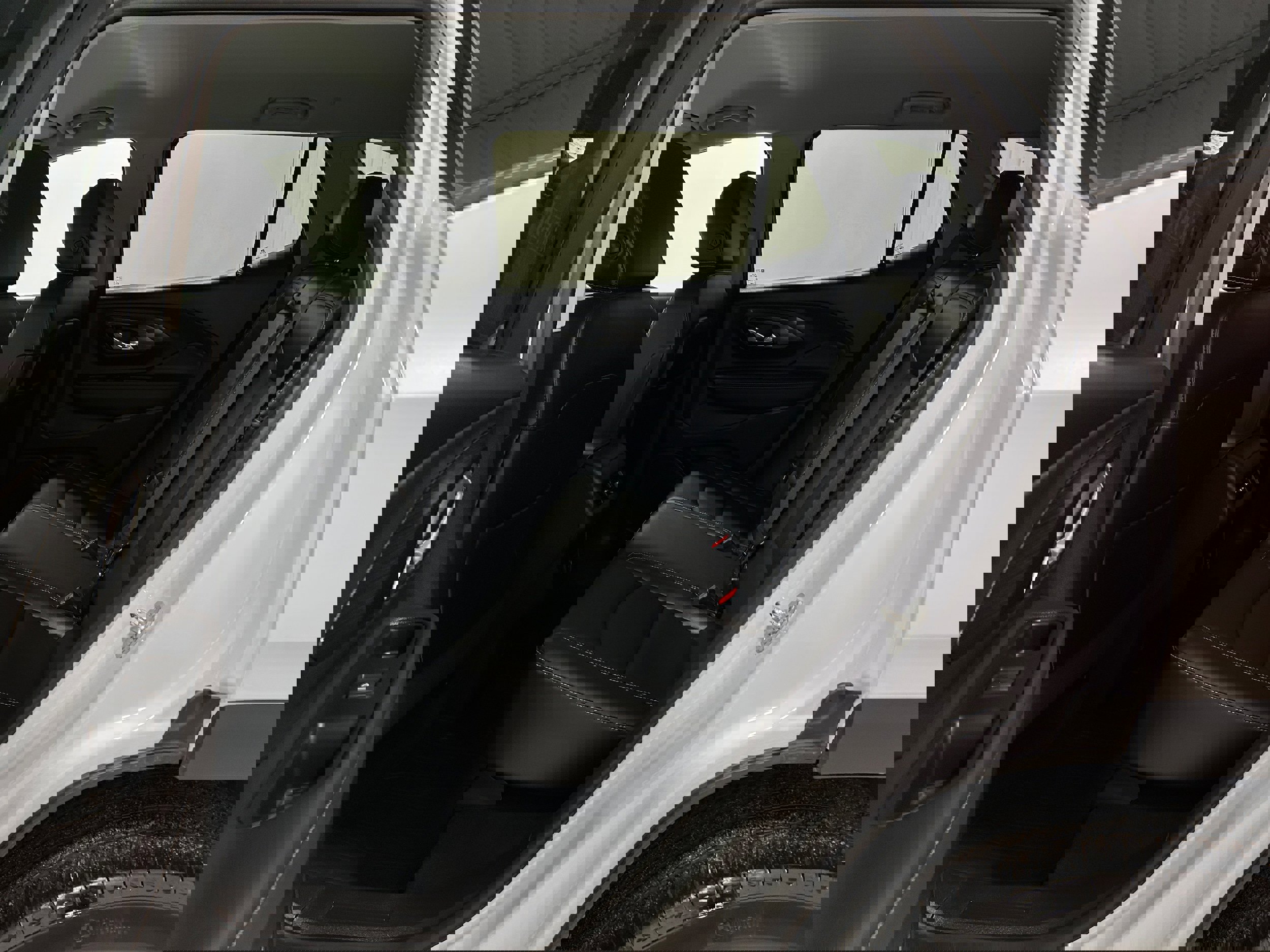 Used 2022 GMC Terrain SLT w/ Infotainment Package II image 27