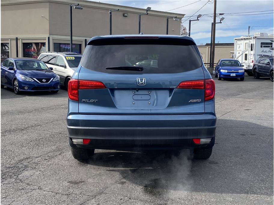 Used 2017 Honda Pilot EX-L image 6