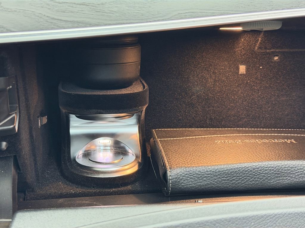 Used 2018 Mercedes-Benz E 300 image 26