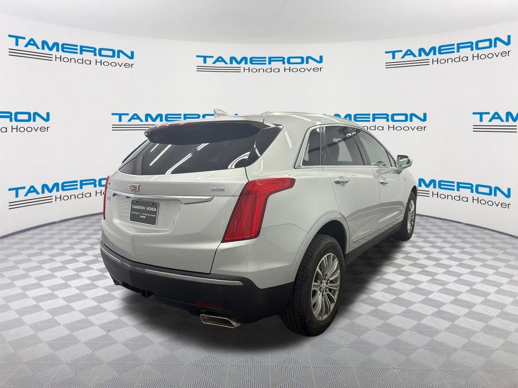 Used 2018 Cadillac XT5 Luxury w/ Driver Awareness Package image 5