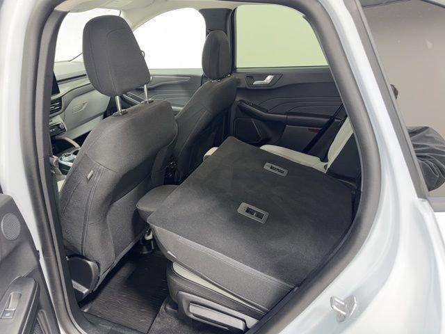 Used 2025 Ford Escape Active w/ Active Premium Tech Pack image 34