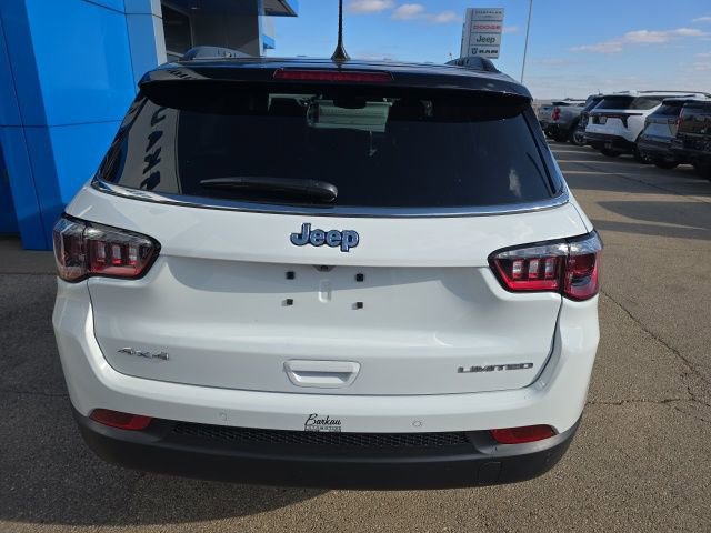 New 2026 Jeep Compass Limited image 9