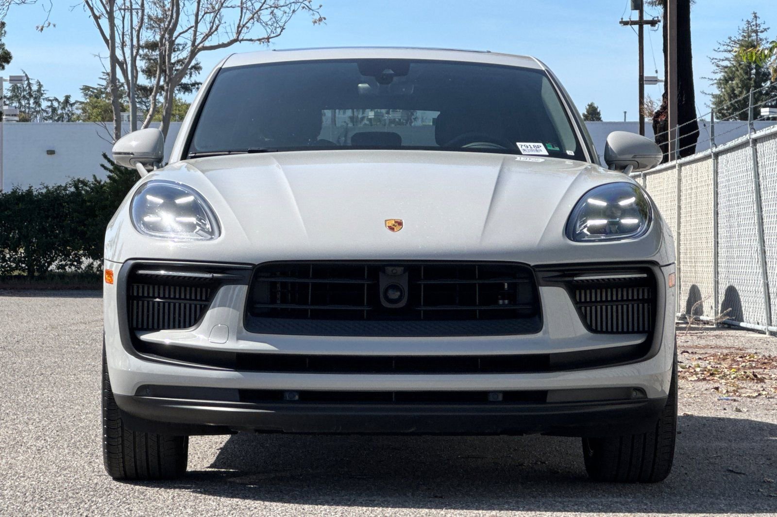 Used 2022 Porsche Macan S image 9