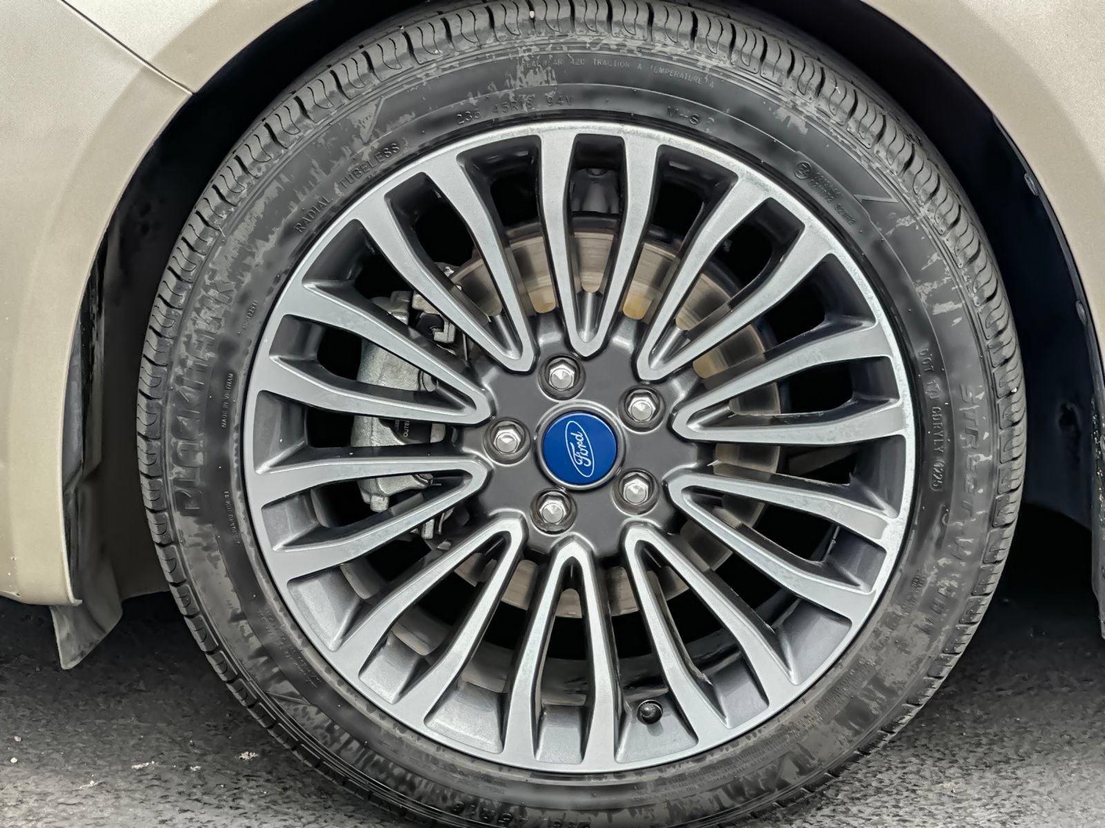 Used 2018 Ford Fusion Titanium AWD/4WD image 24