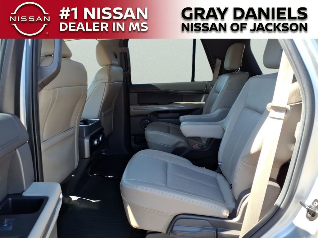 Used 2021 Ford Expedition XLT image 25