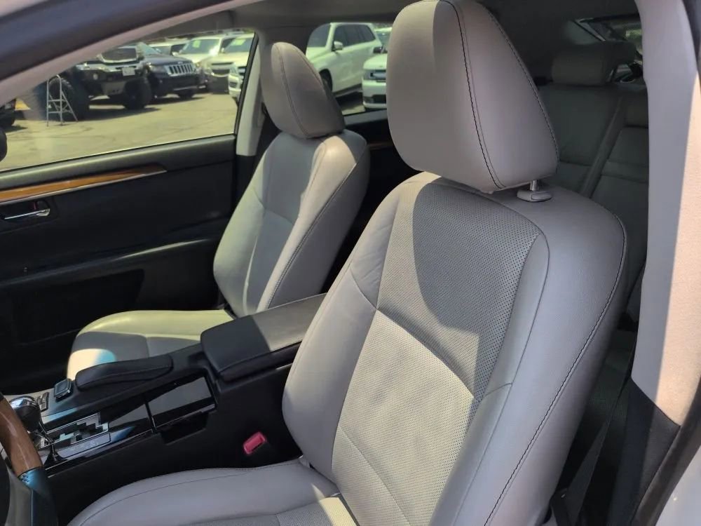 Used 2015 Lexus ES 300h image 22