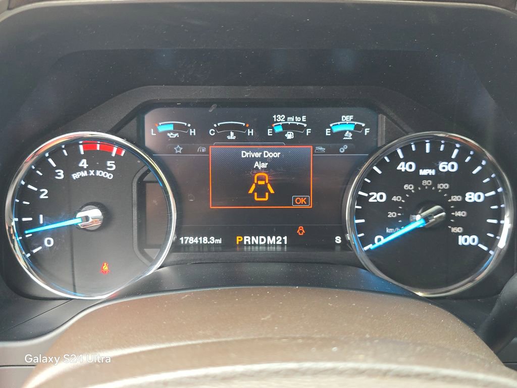 Used 2019 Ford F250 King Ranch w/ King Ranch Ultimate Package AWD/4WD image 27