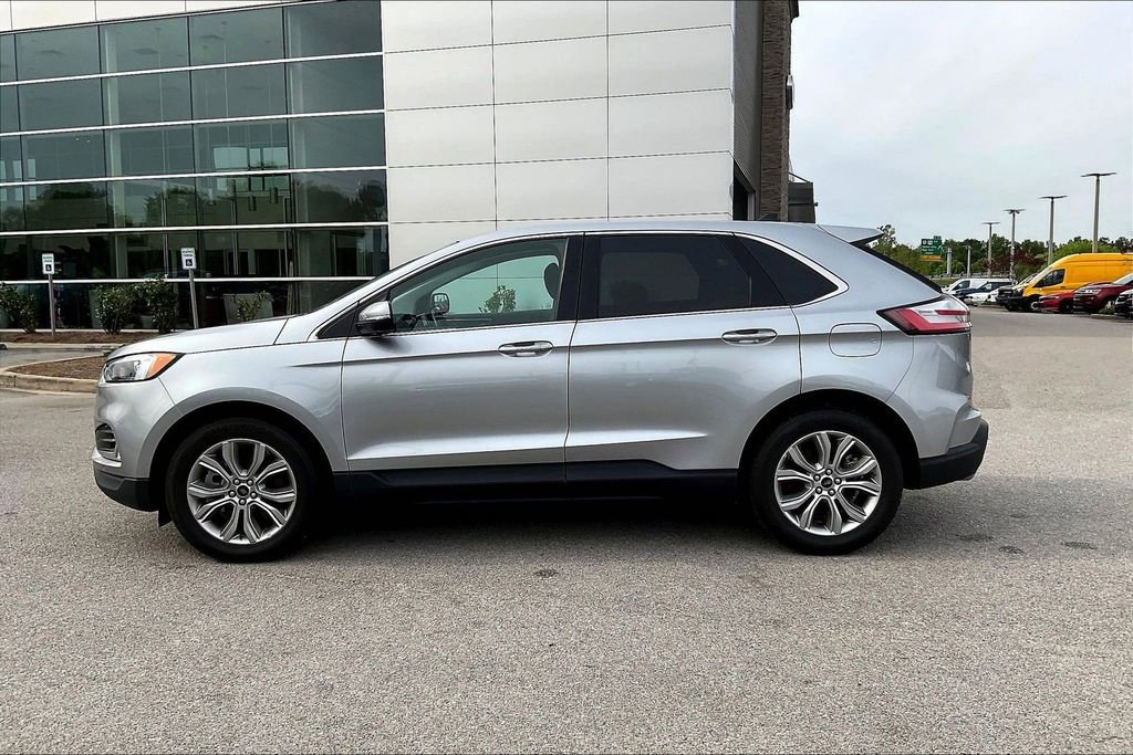 Used 2024 Ford Edge Titanium image 8
