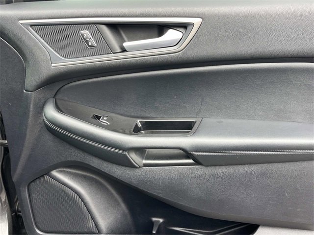 Used 2019 Ford Edge SEL w/ Equipment Group 201A image 24