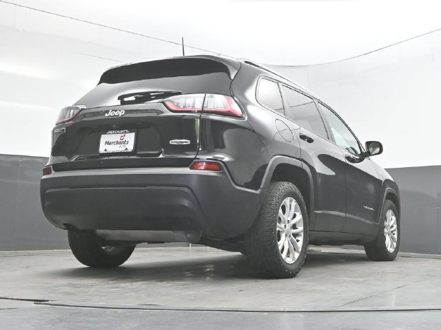 Used 2020 Jeep Cherokee Latitude FWD image 43