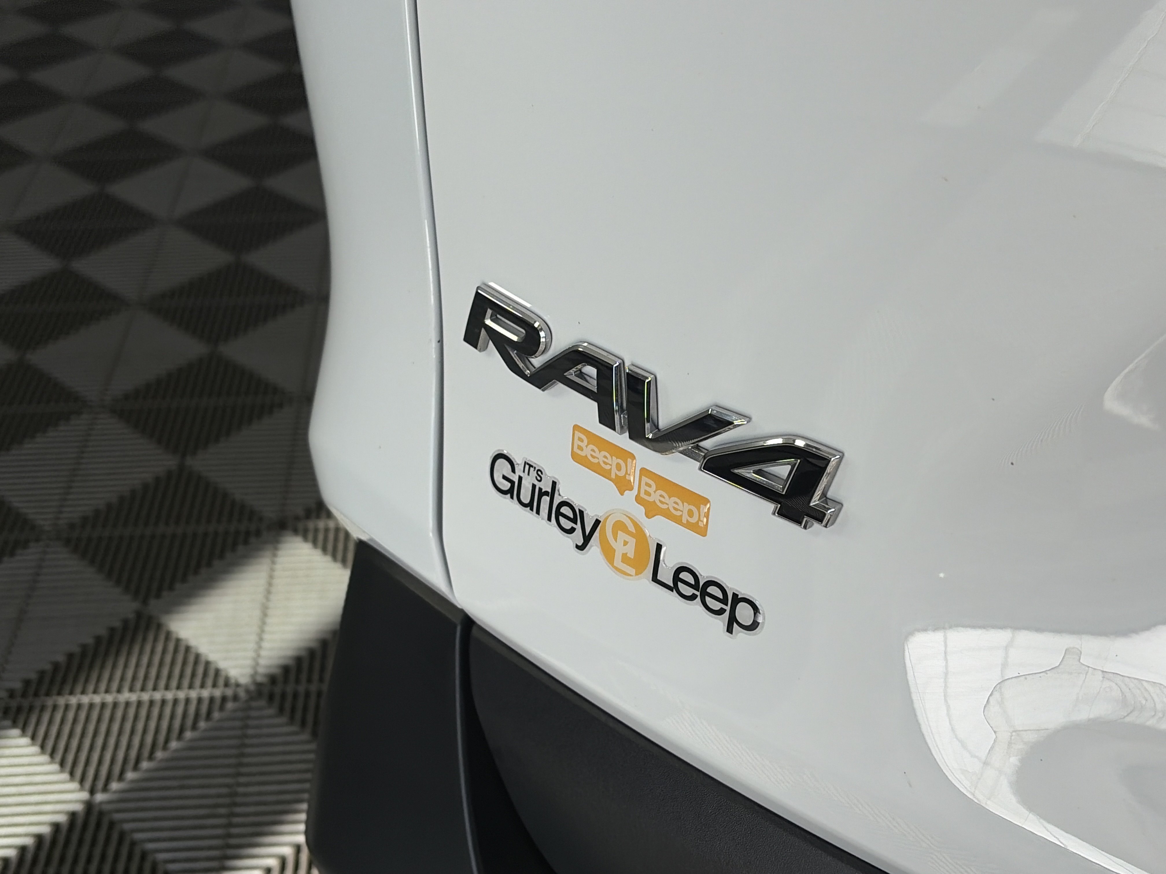 Used 2025 Toyota RAV4 XLE AWD/4WD image 14