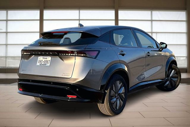 Used 2023 Nissan Ariya AWD image 2