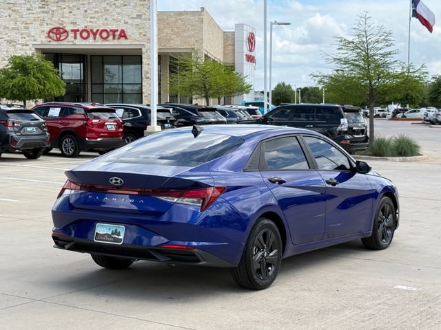 Used 2023 Hyundai Elantra SEL image 4