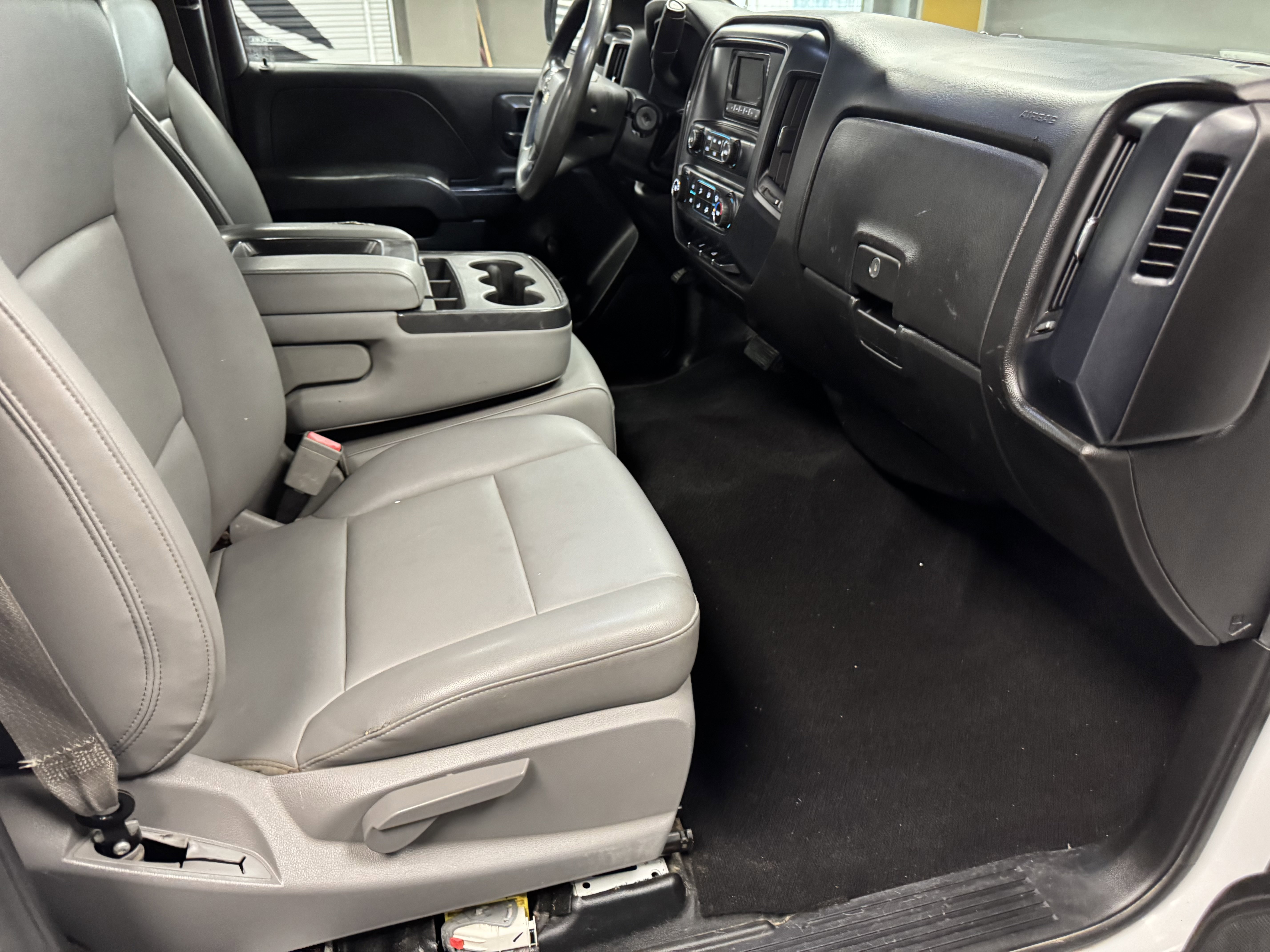 Used 2014 Chevrolet Silverado 1500 W/T RWD image 11