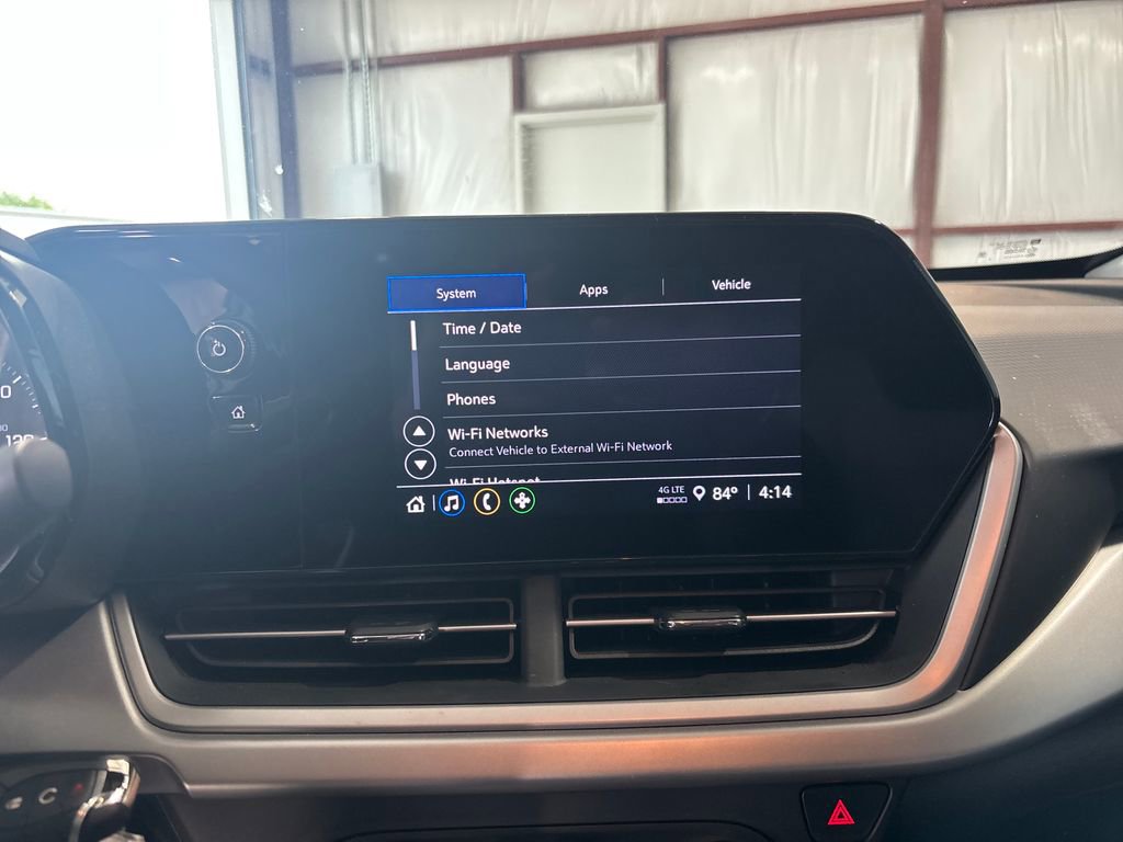 Used 2025 Chevrolet Trax LS w/ LS Convenience Package image 10