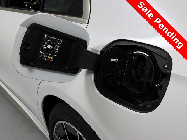 Certified 2025 Mercedes-Benz E 53 AMG e 4MATIC Sedan image 9