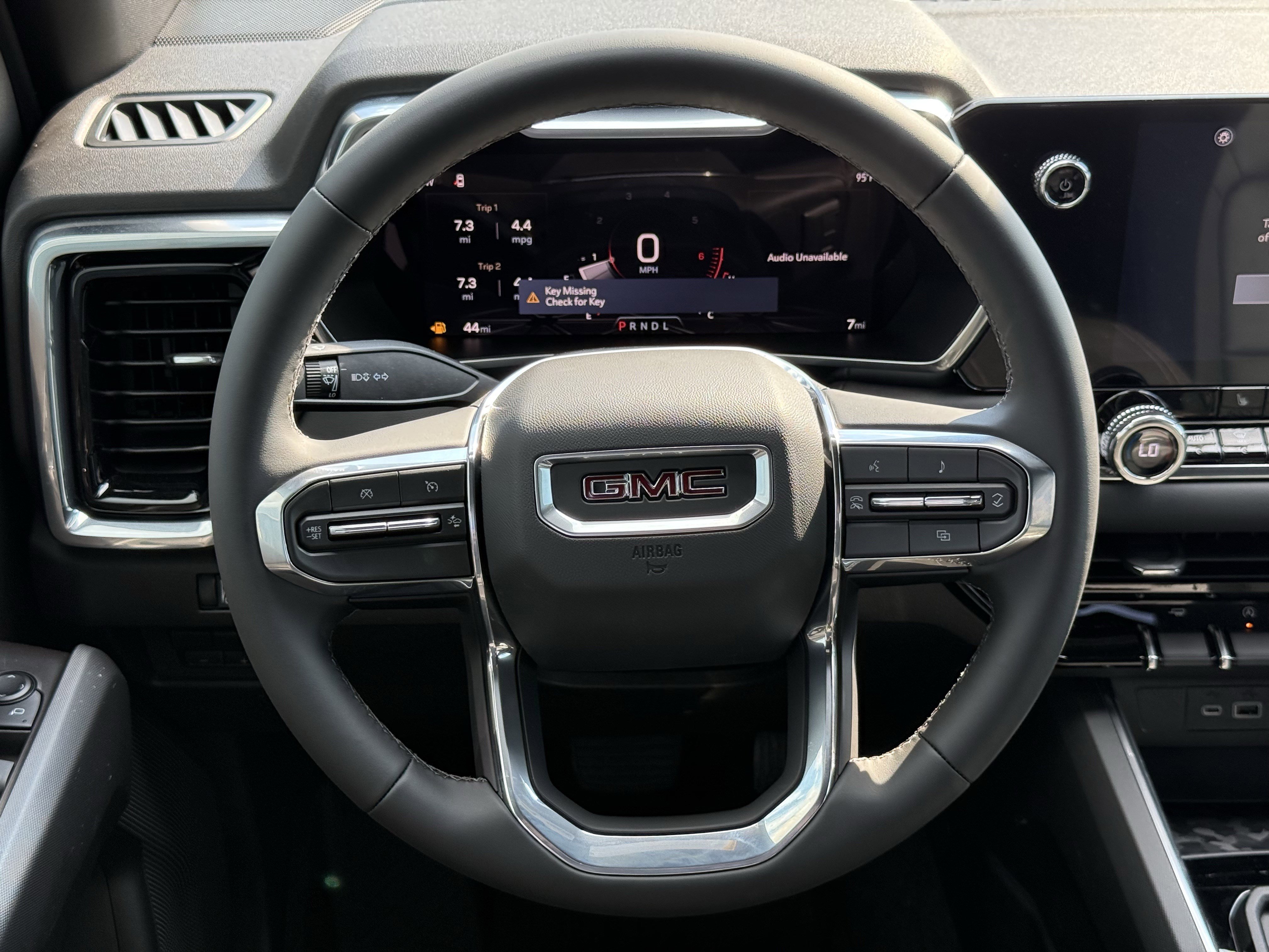 New 2026 GMC Canyon Elevation w/ Convenience Package image 12