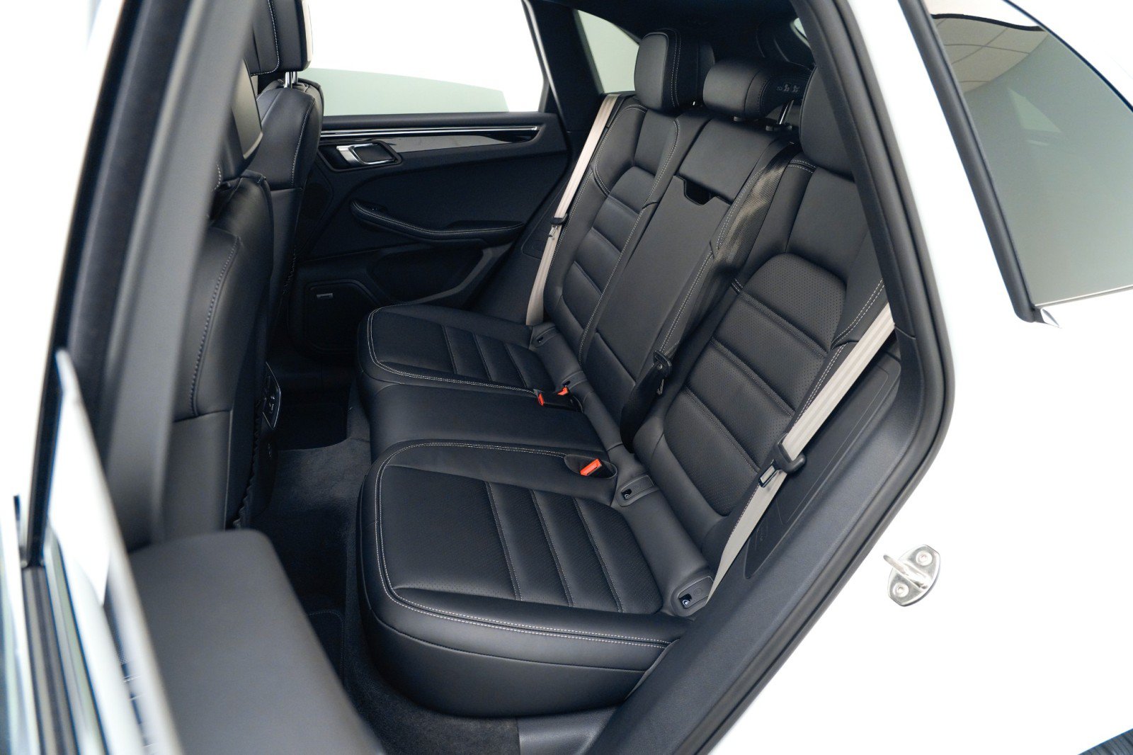 New 2026 Porsche Macan S AWD/4WD image 29