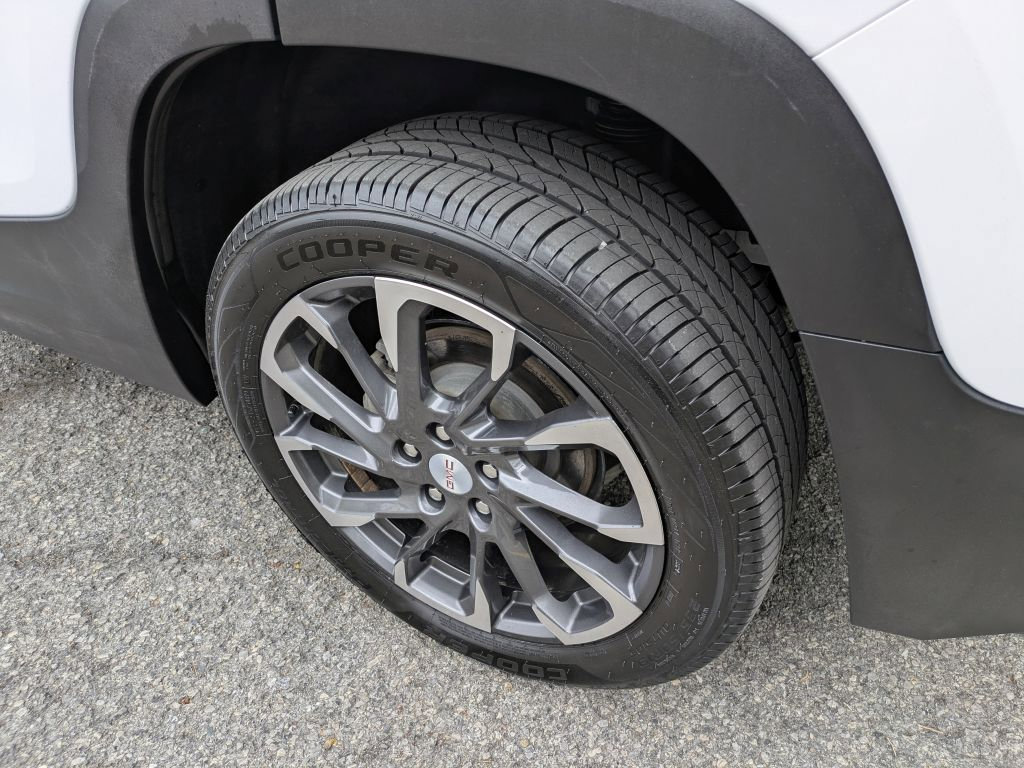 Certified 2022 GMC Terrain SLT w/ LPO, Floor Liner Package AWD/4WD image 37