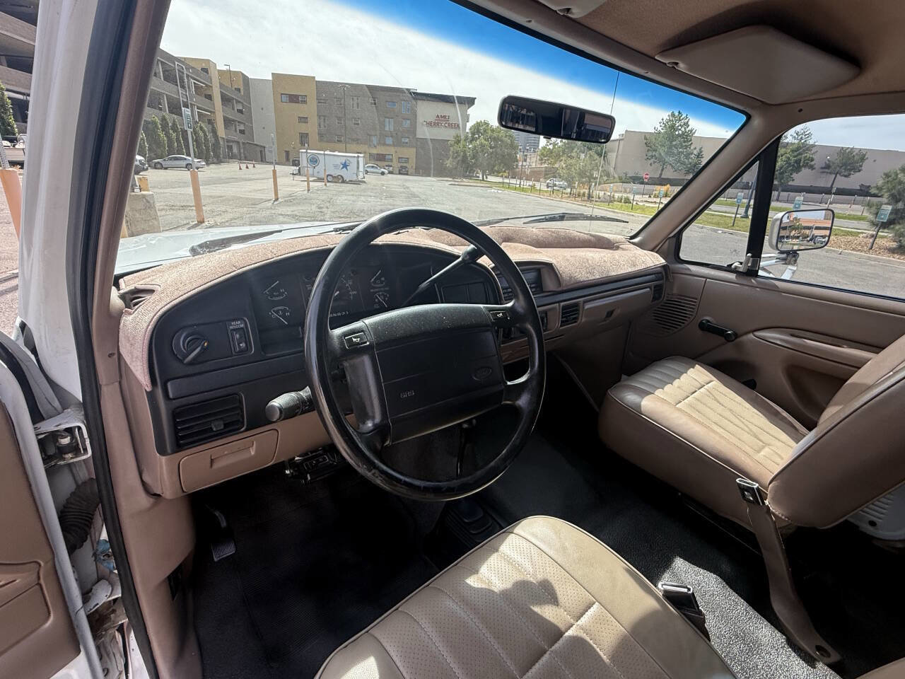 Used 1996 Ford Bronco XLT image 17