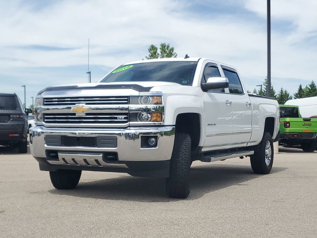Used 2015 Chevrolet Silverado 2500 LTZ AWD/4WD image 4