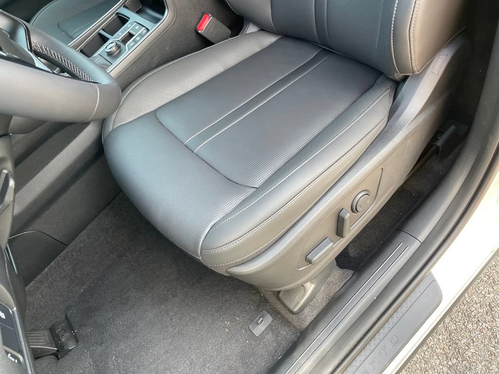 New 2026 Kia Sorento S w/ S Panoramic Sunroof Package FWD image 24