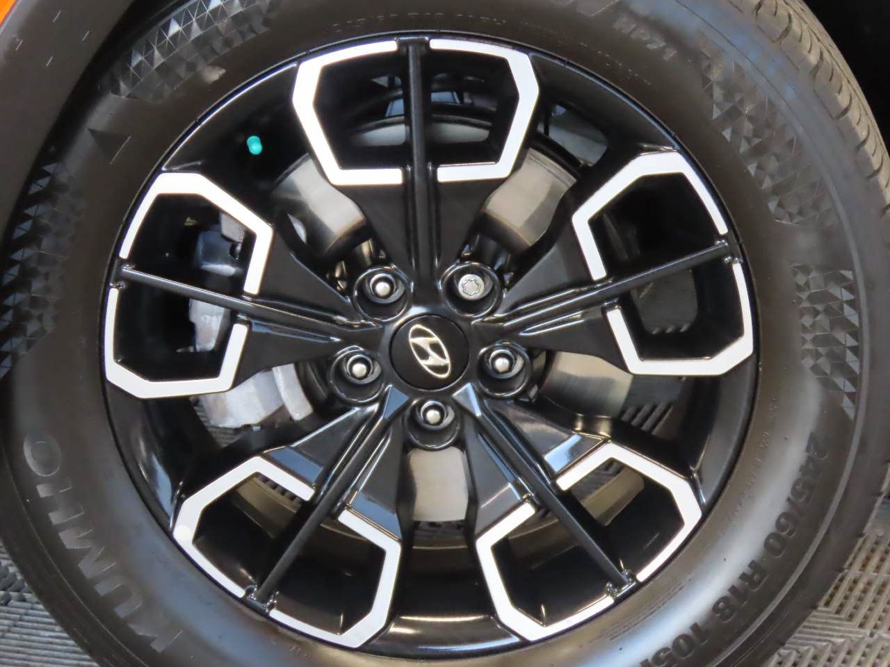 Used 2022 Hyundai Santa Cruz SEL w/ Cargo Package FWD image 8