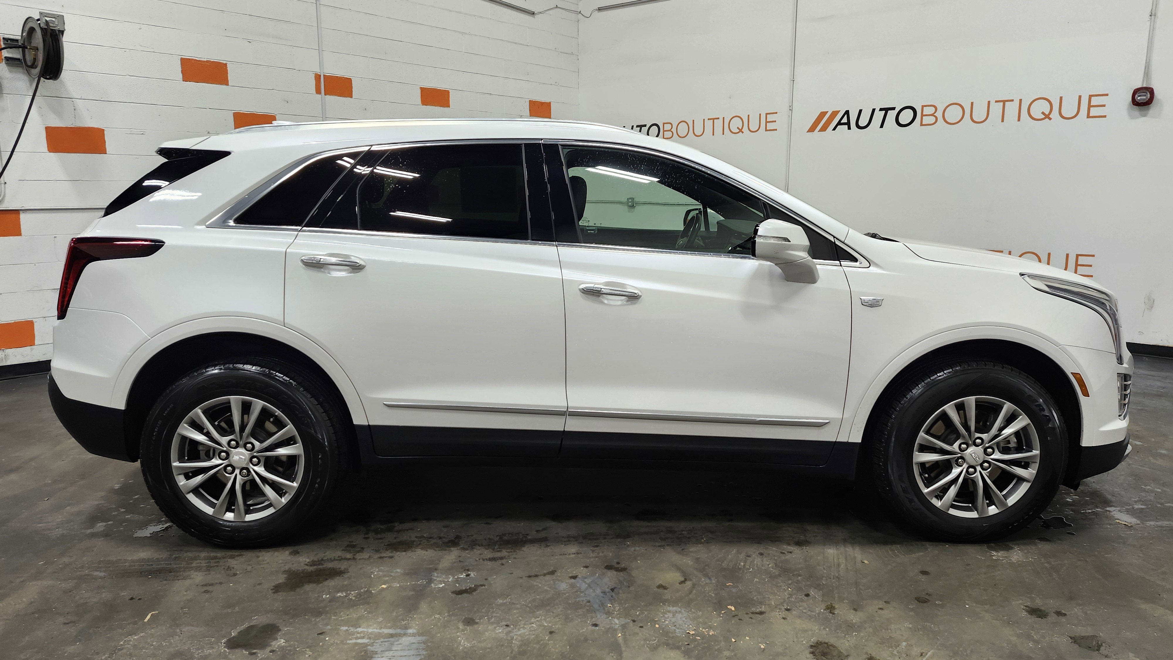 Used 2021 Cadillac XT5 Premium Luxury image 10